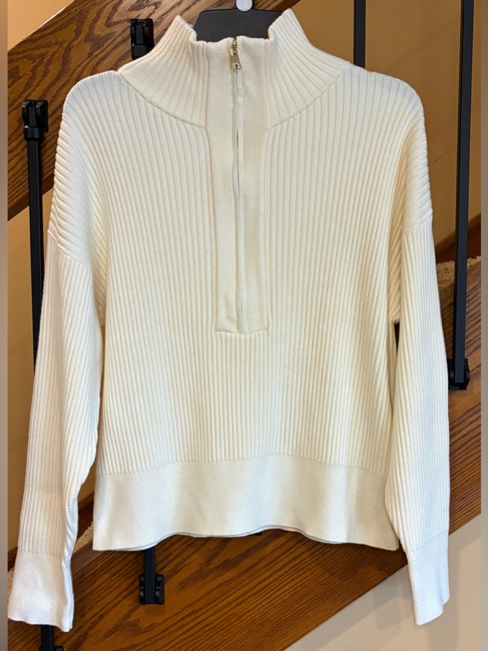 Varley Cream Ribbed Half-Zip Turtleneck Sweater